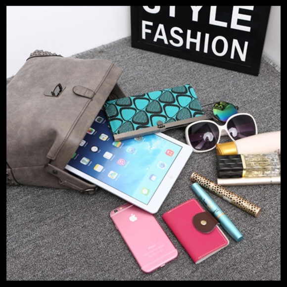 NEW HELENA Studded Tote Crossbody - Picture 7 of 8